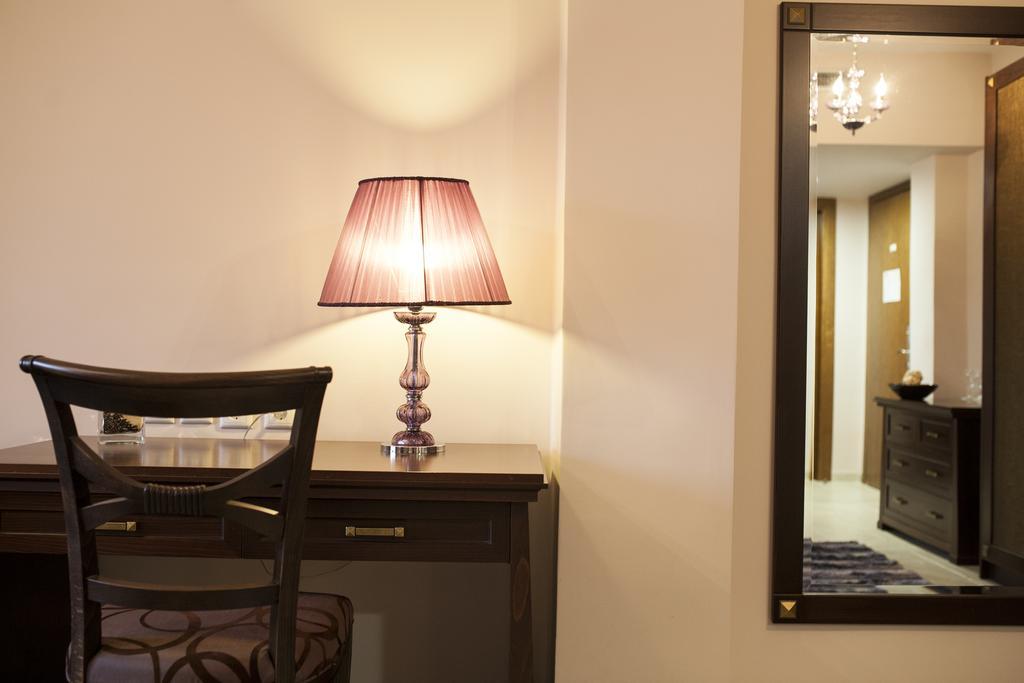 Hotel Veltsi 플로리나 객실 사진