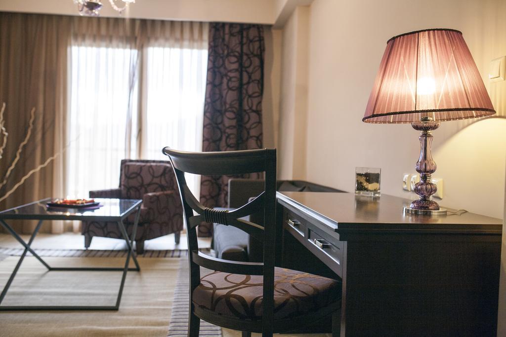 Hotel Veltsi 플로리나 객실 사진