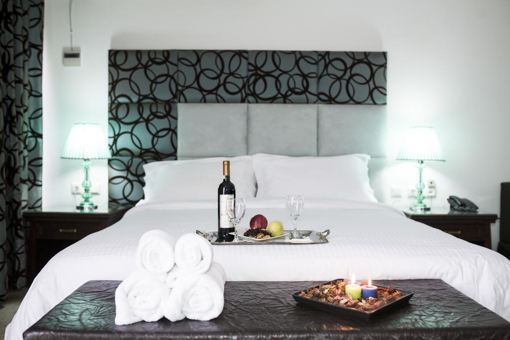 Hotel Veltsi 플로리나 객실 사진